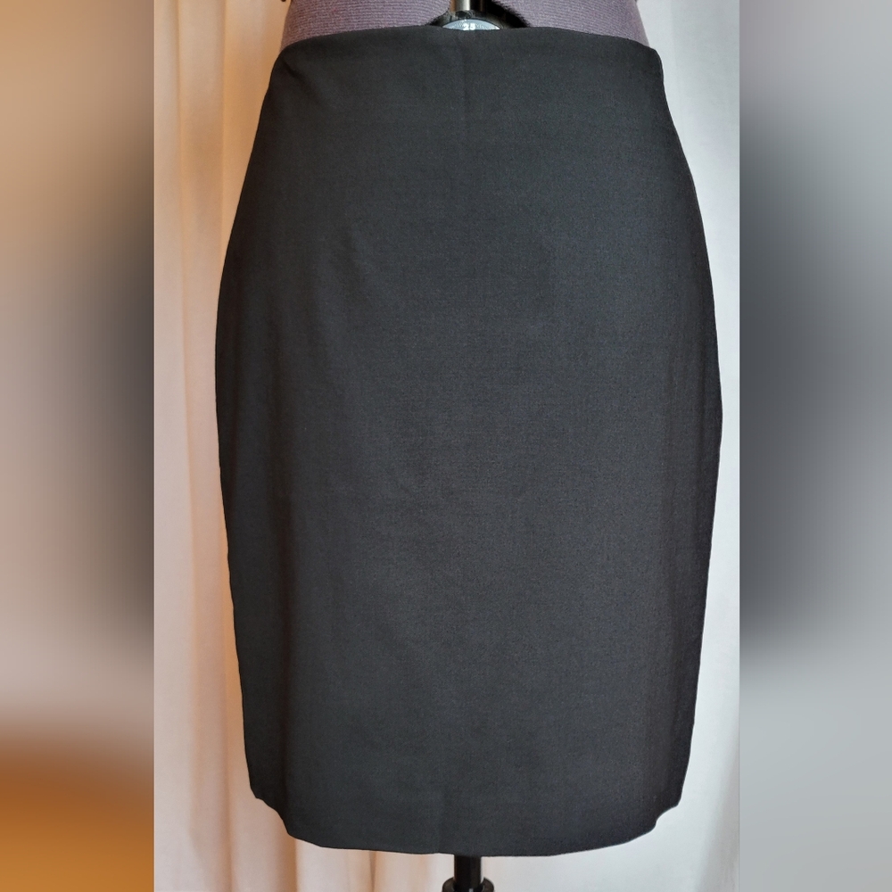 LOFT 0P NEW Black Pencil Skirt